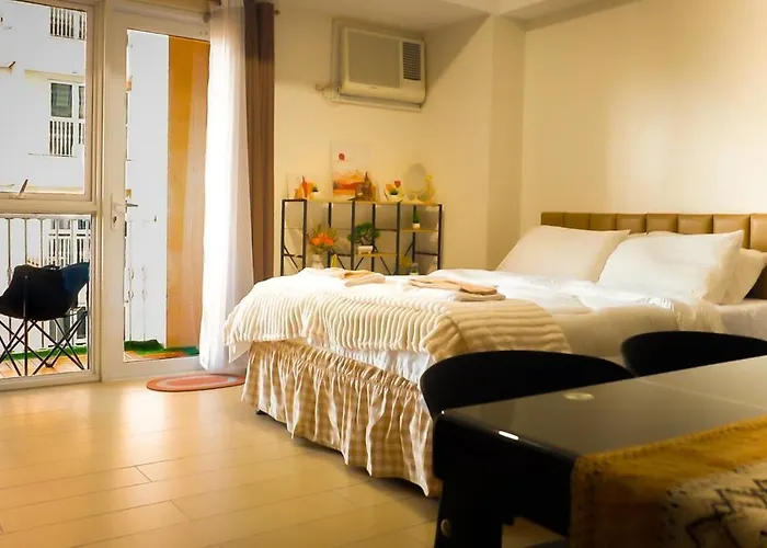 Venice Luxe Stay, Type, Queen Size Bed, Fast Wifi Near Bgc