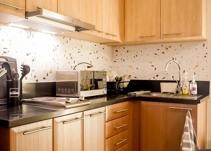 公寓 Venice Luxe Stay, Type, Queen Size Bed, Fast Wifi Near Bgc *