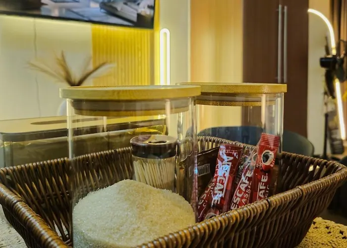 Venice Luxe Stay, Type, Queen Size Bed, Fast Wifi Near Bgc * 马尼拉