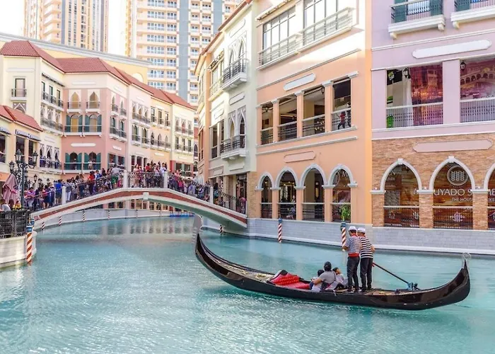 Venice Luxe Stay, Type, Queen Size Bed, Fast Wifi Near Bgc *
