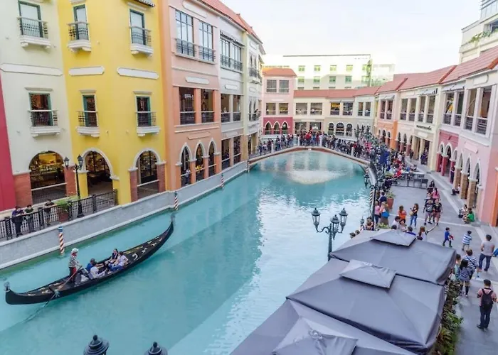 Venice Luxe Stay, Type, Queen Size Bed, Fast Wifi Near Bgc