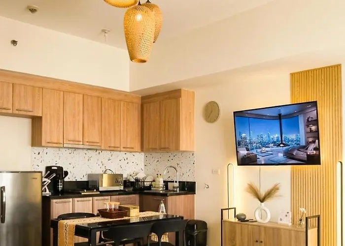 公寓 Venice Luxe Stay, Type, Queen Size Bed, Fast Wifi Near Bgc *